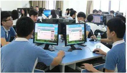 电子商务专业学校专科